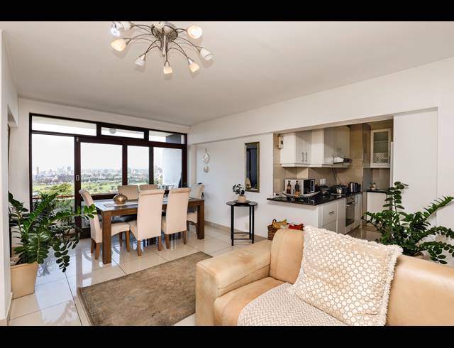 3 BEDROOM APARTMENT FOR SALE IN ESSENWOOD